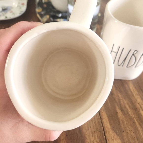 EUC Rae Dunn Hubby and Wifey Couple Mug Set - Picture 3 of 5